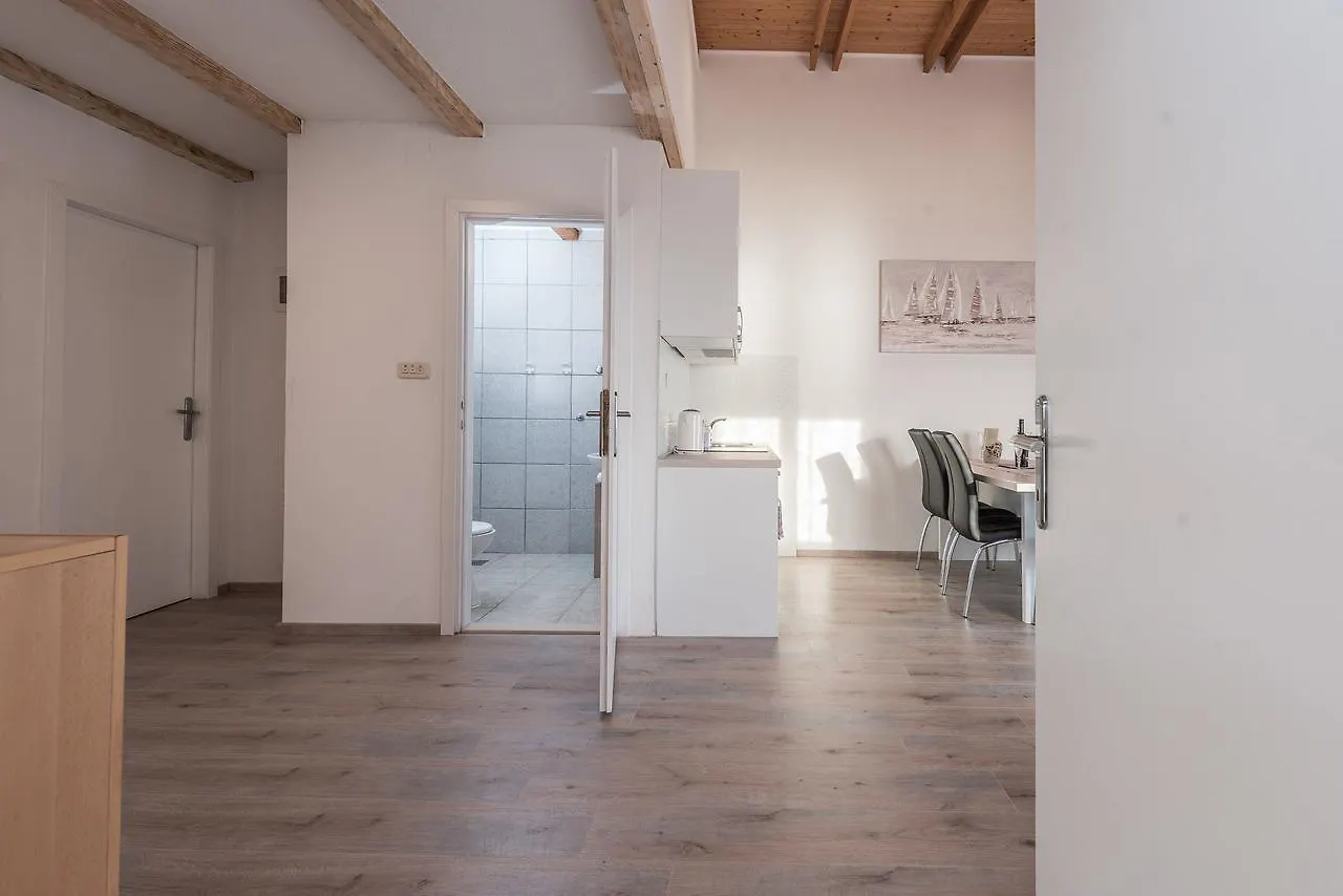 Apartments Villa Batela Privlaka  Chorvatsko