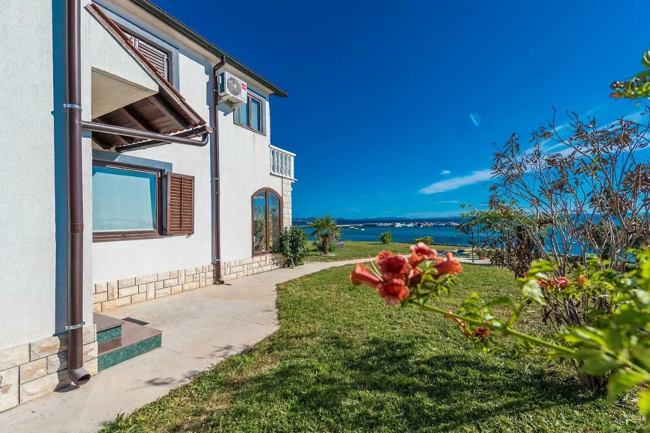 Apartments Villa Batela Privlaka  Croatia