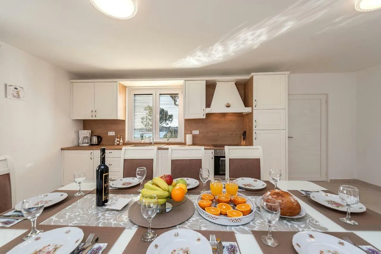 Apartments Villa Batela Privlaka  Chorvatsko