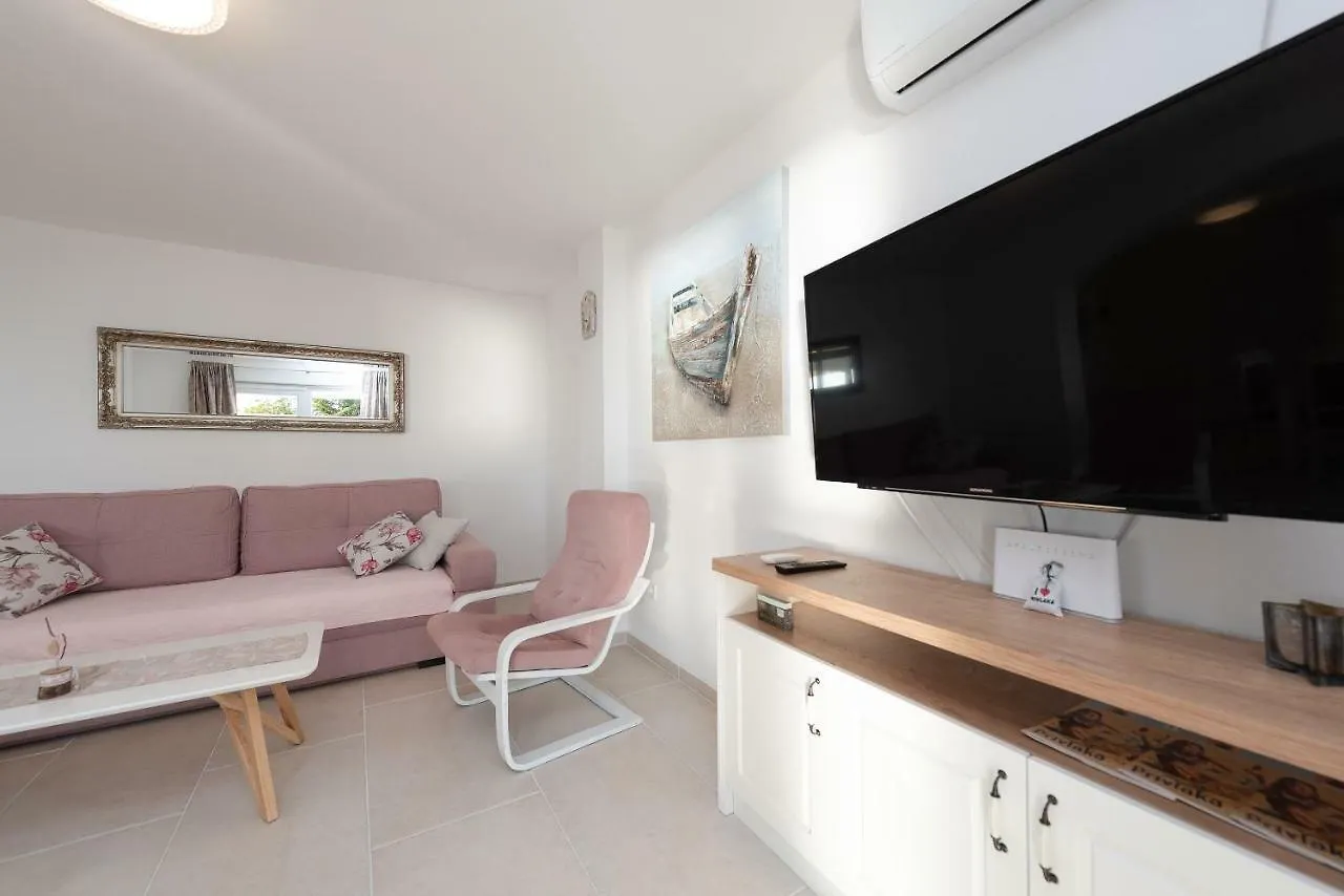 Apartments Villa Batela Privlaka  0*, Privlaka (Zadar)