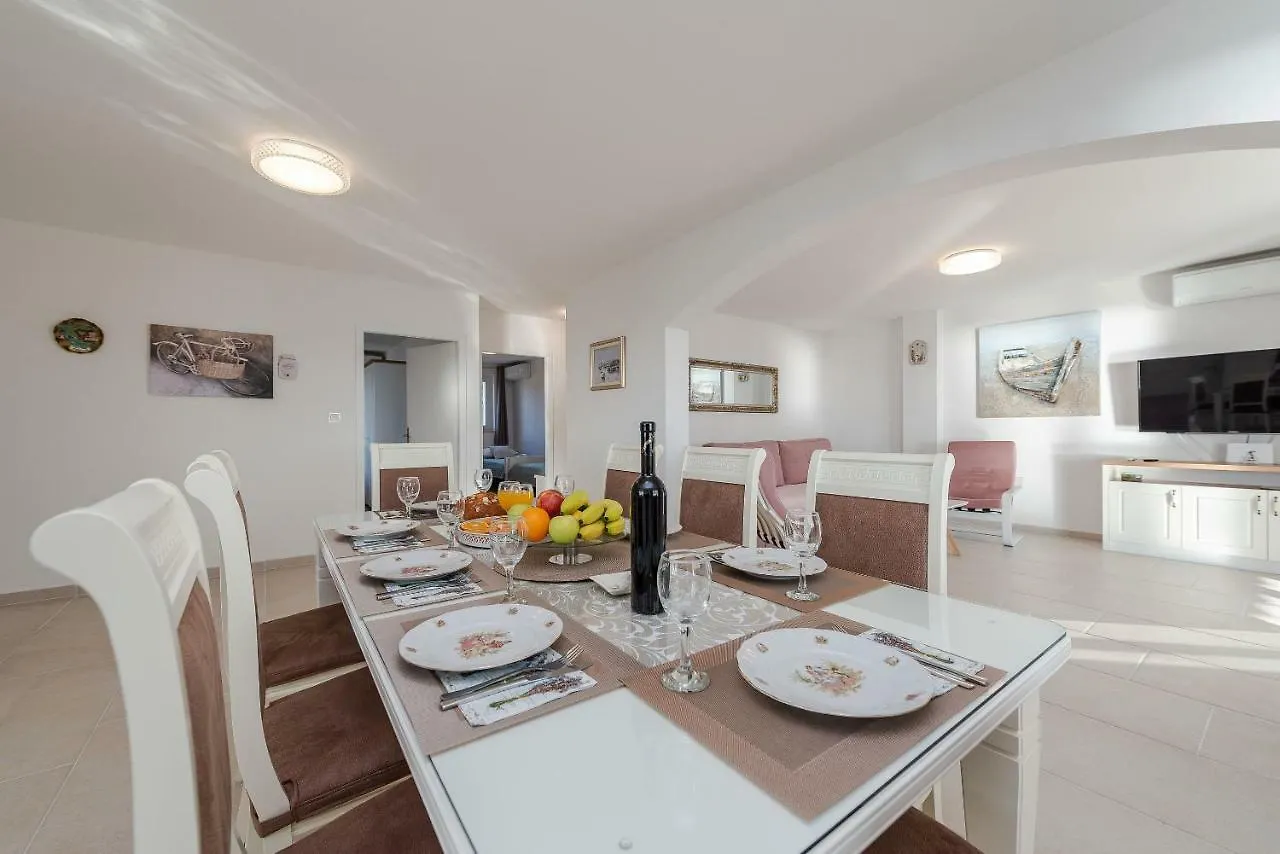 Apartments Villa Batela Privlaka  Chorvatsko