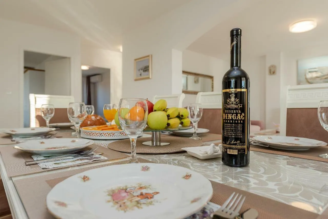 Apartments Villa Batela Privlaka  Privlaka (Zadar)