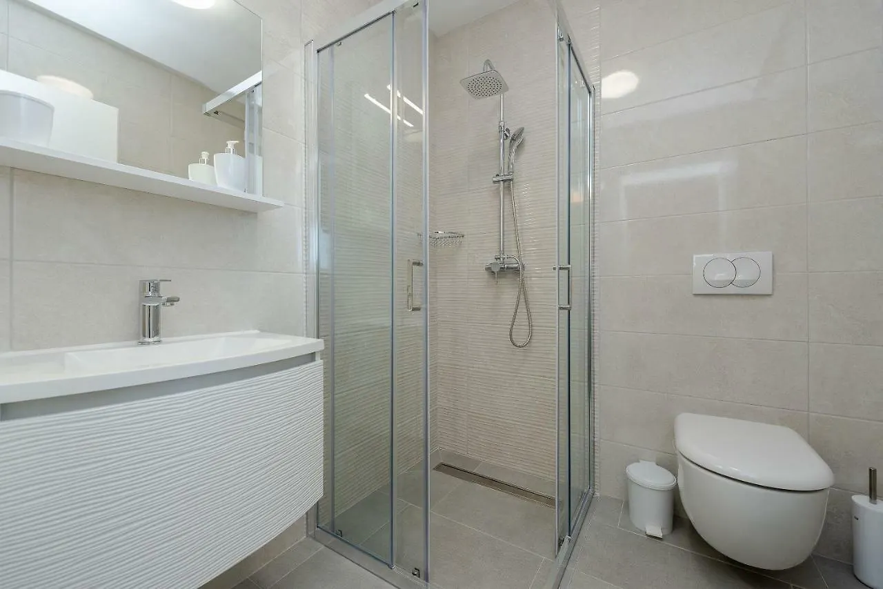 Apartments Villa Batela Privlaka   Privlaka (Zadar)