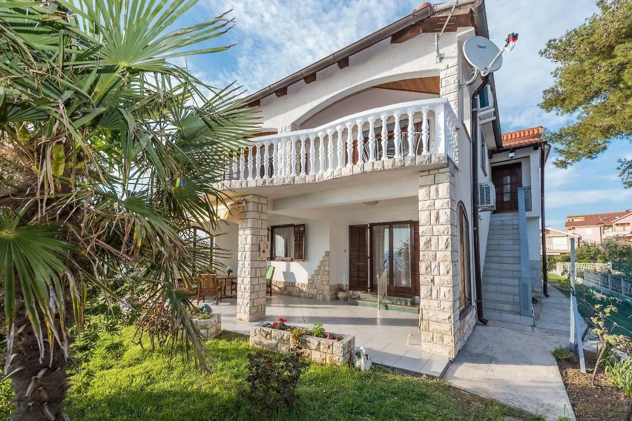 Apartments Villa Batela Privlaka  0*, Privlaka (Zadar) Croatia